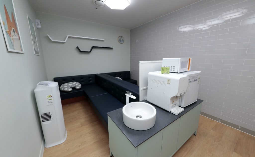 place air purifier high or low