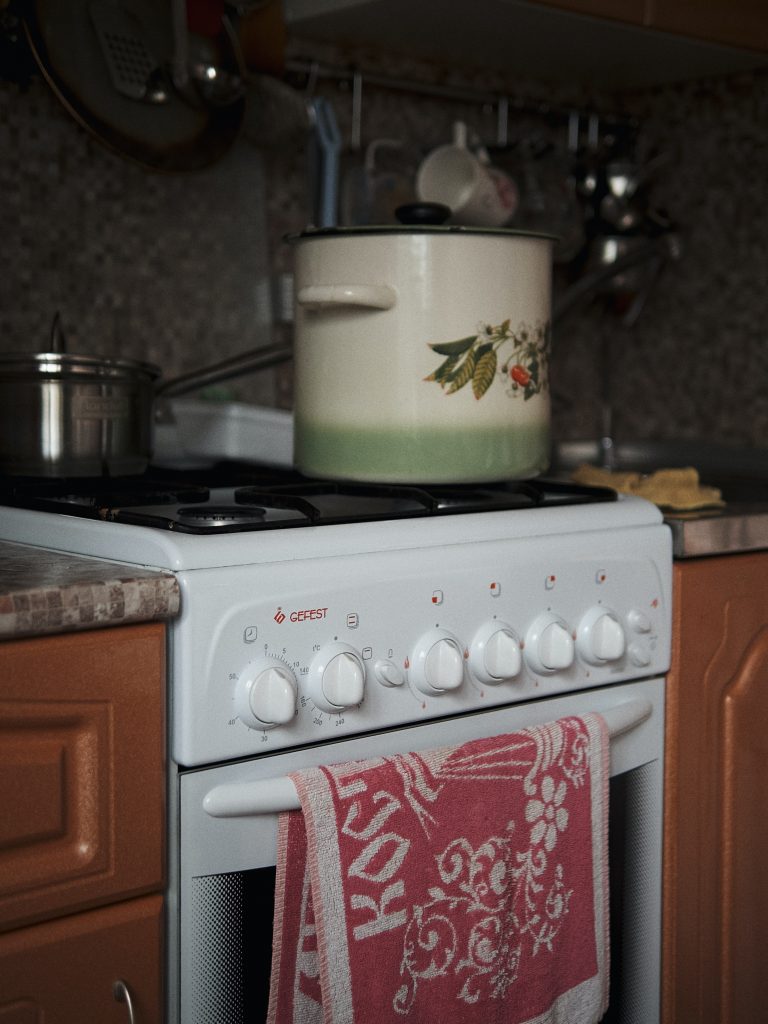 Why Your Gas Stove Smells Like Kerosene (Fixed)